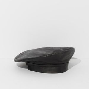CLYDE LEATHER BERET IN BLACK